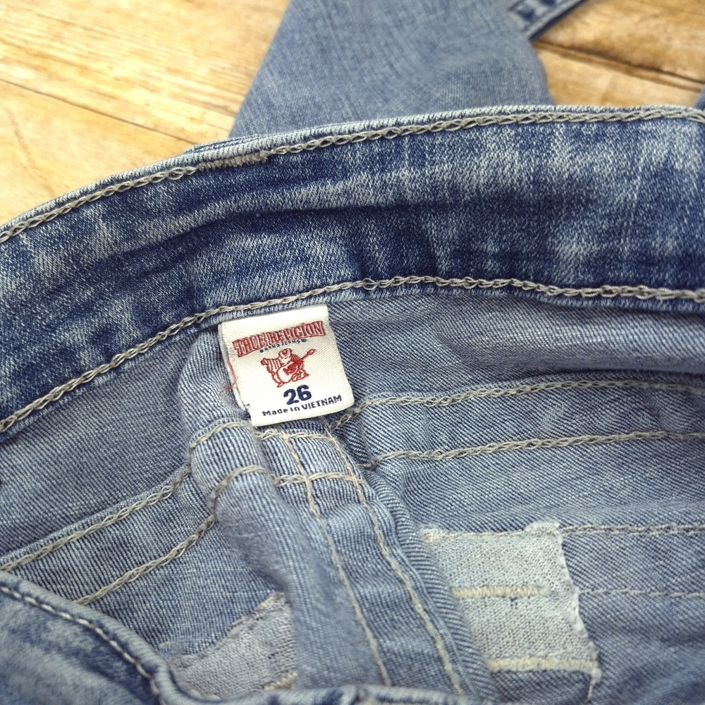 True Religion Men's Light Blue Relaxed Jeans - Picture 3 of 7